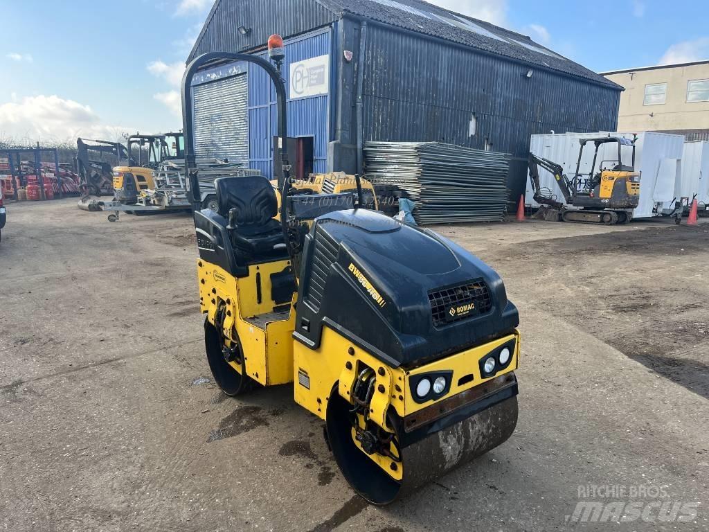 Bomag BW 80 AD-5 트윈 드럼 롤러