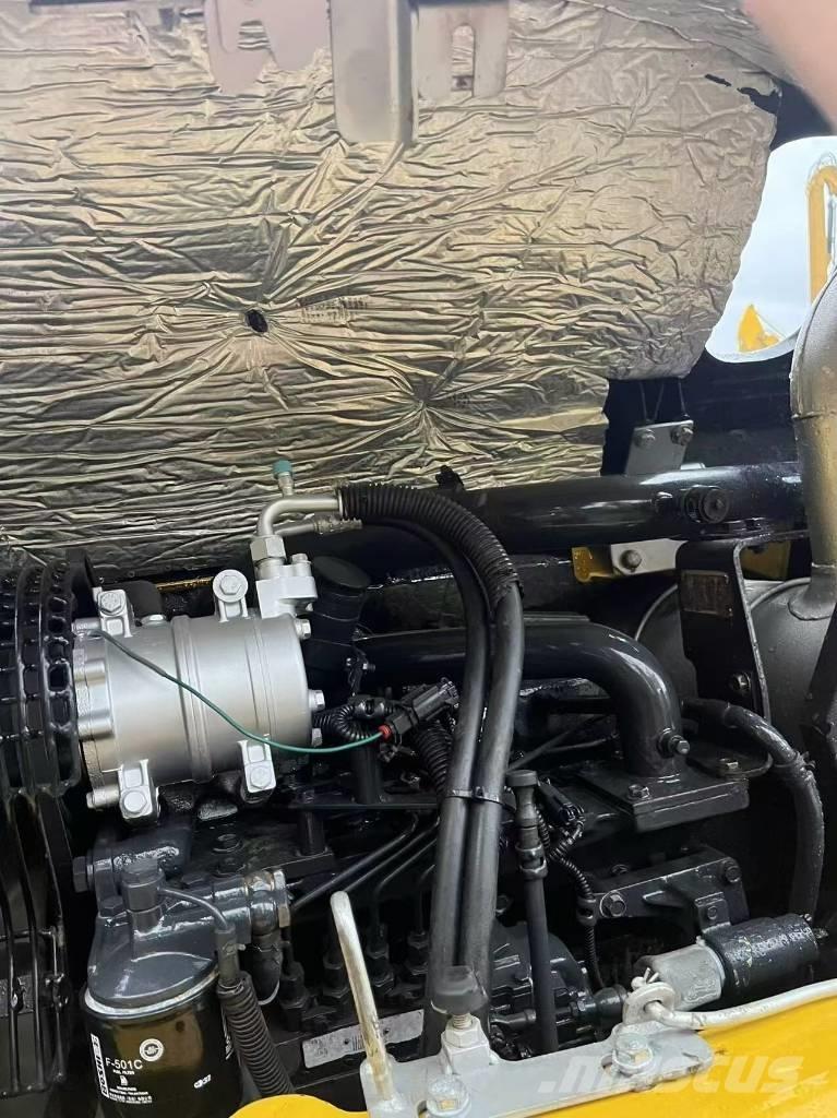 Komatsu PC 78 대형 굴삭기 29톤 이상