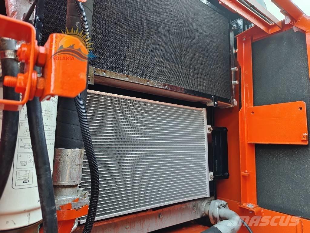 Doosan DX 300 LC 대형 굴삭기 29톤 이상