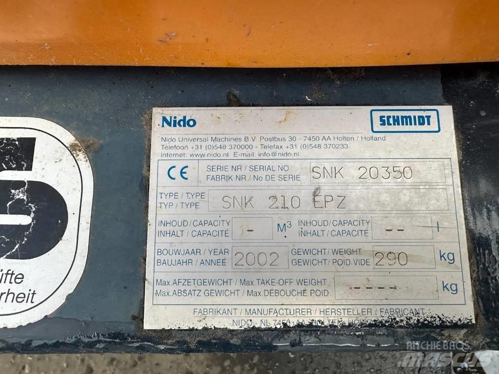 Nido SNK 210 EPZ 제설 블레이드 및 제설기