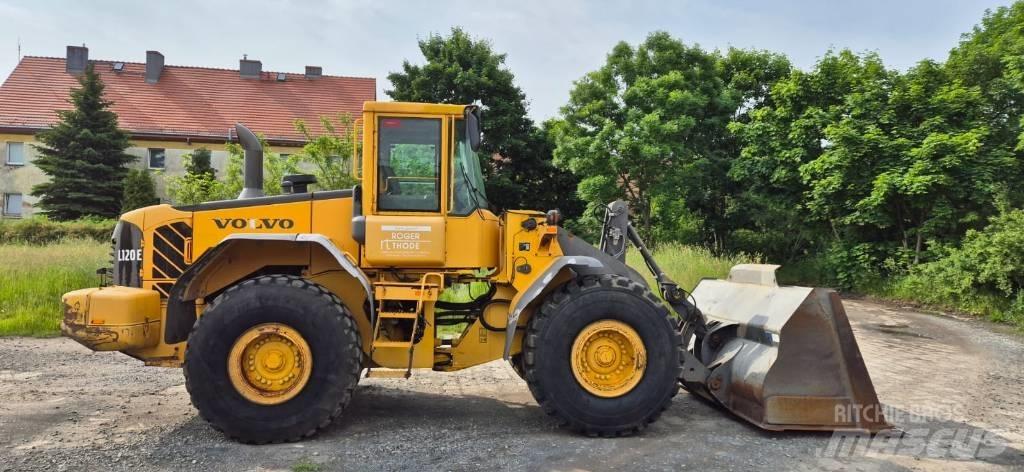 Volvo L 120 E  휠로우더