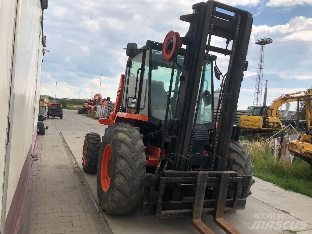 JCB 930-4 험지용 트럭