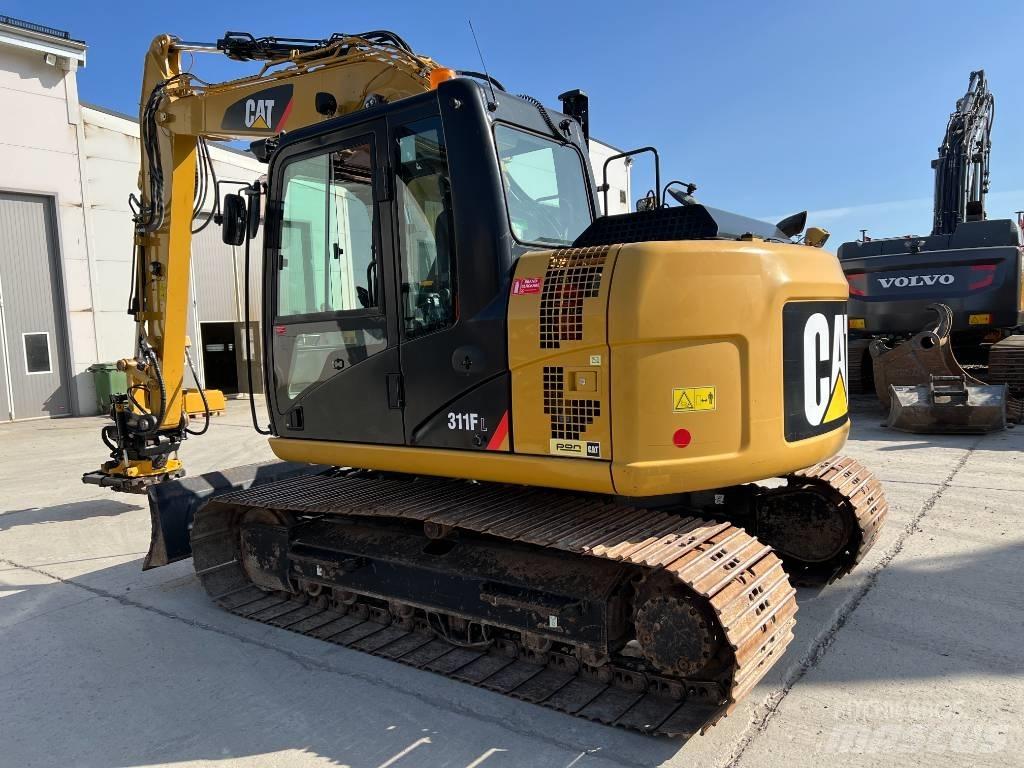 CAT 311 F LRR 대형 굴삭기 29톤 이상