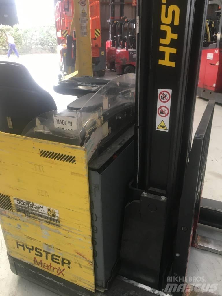Hyster R1.6 리치 트럭