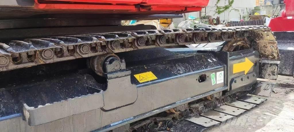 Kubota KX 183 중형굴삭기 7톤-28톤