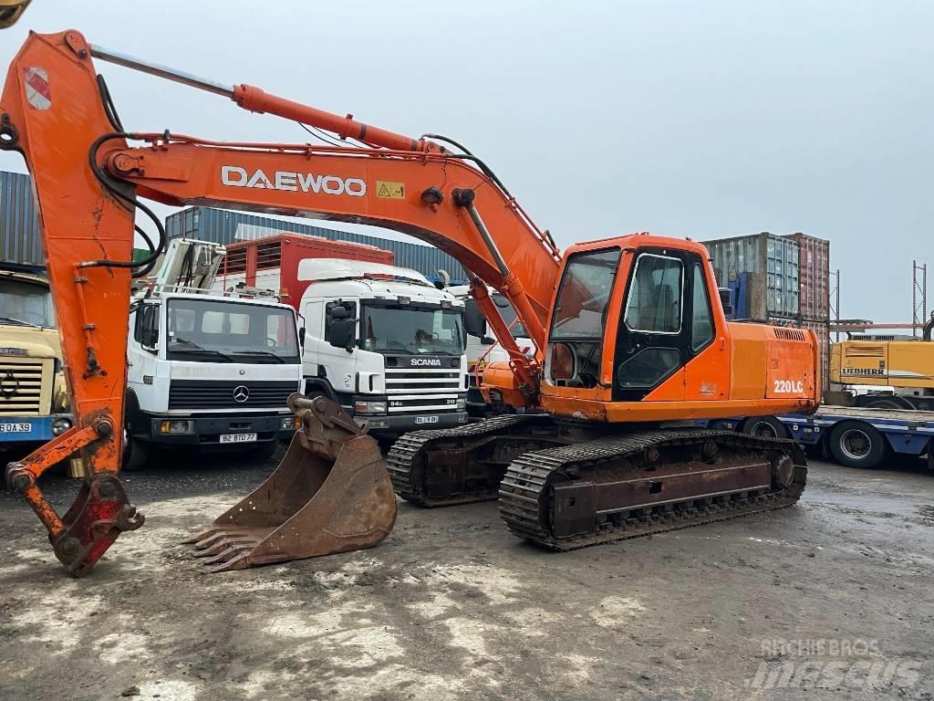 Daewoo Solar 220 LC 대형 굴삭기 29톤 이상