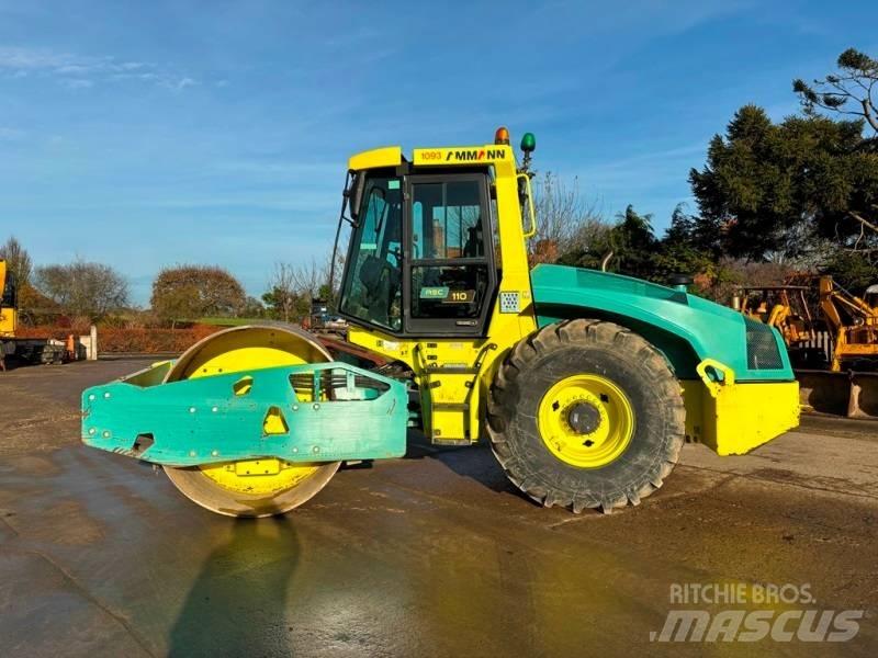Ammann ASC 110 싱글 드럼 롤러