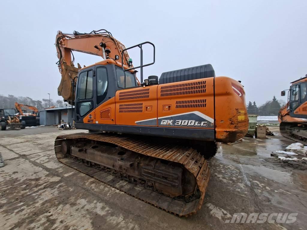 Doosan DX 300 LC-7 대형 굴삭기 29톤 이상