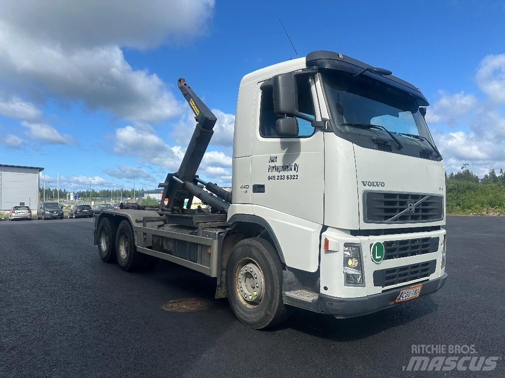 Volvo FH 440 6x4 훅 리프트 트럭