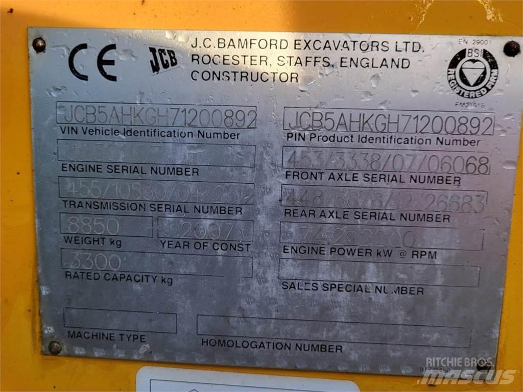 JCB 533-105 견인식 전동이동 리프트