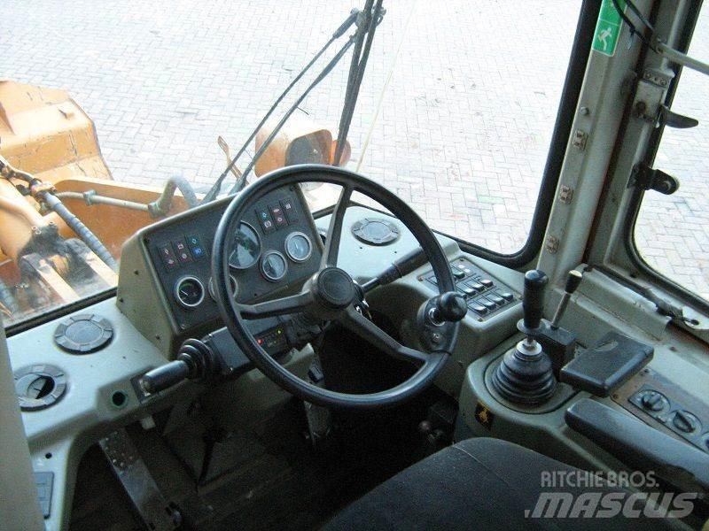 Hyundai HL740-3  휠로우더