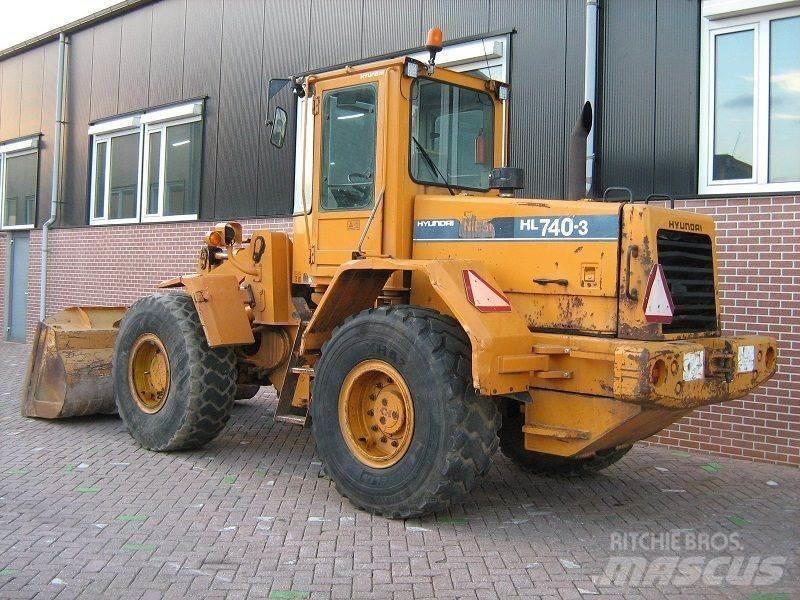 Hyundai HL740-3  휠로우더