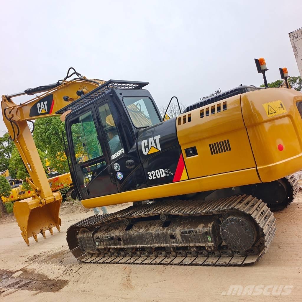 CAT 320 D 2L 대형 굴삭기 29톤 이상