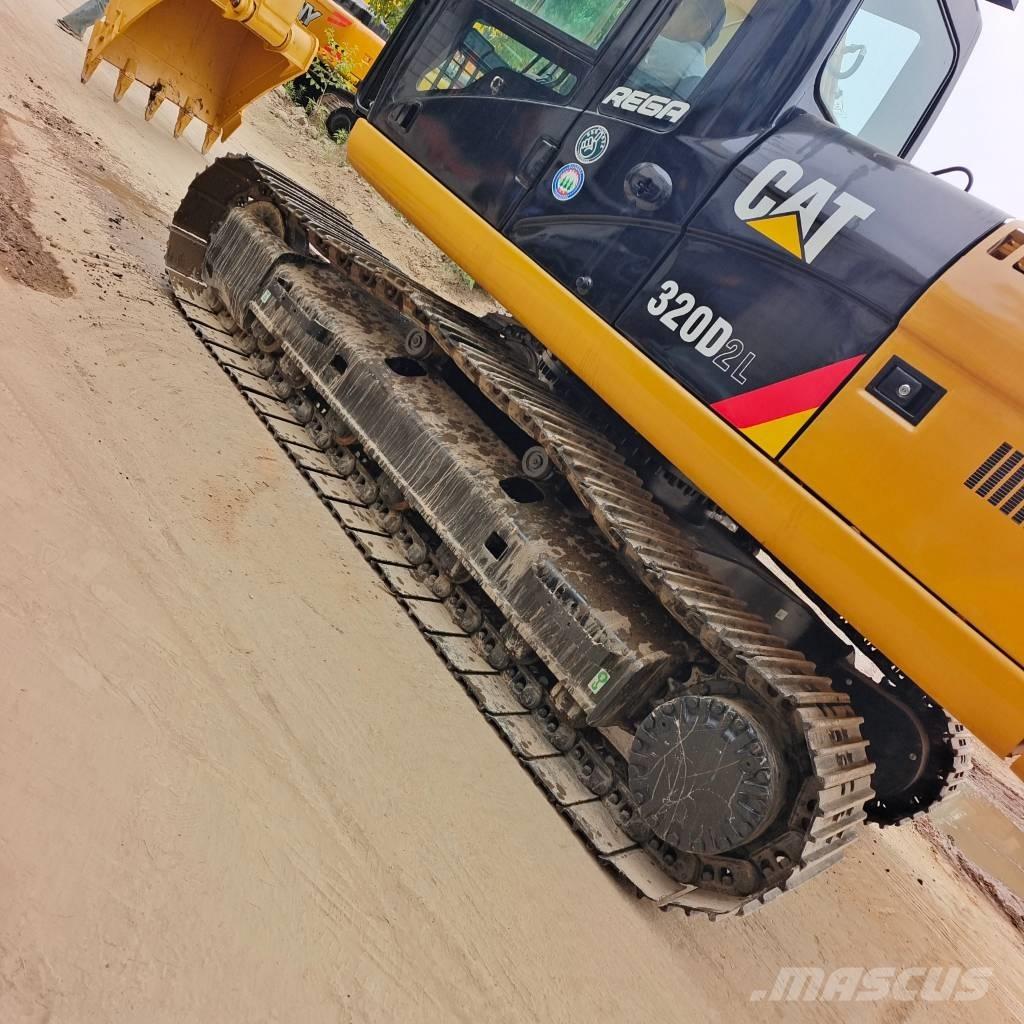 CAT 320 D 2L 대형 굴삭기 29톤 이상