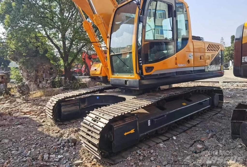 Hyundai R220LC-9S 대형 굴삭기 29톤 이상