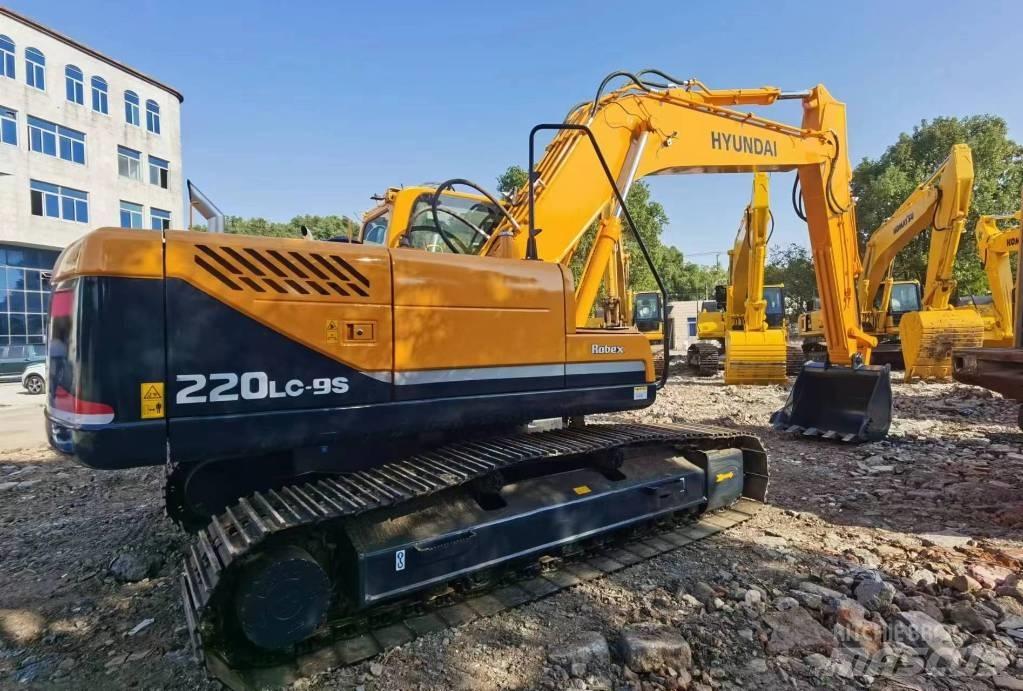 Hyundai R220LC-9S 대형 굴삭기 29톤 이상