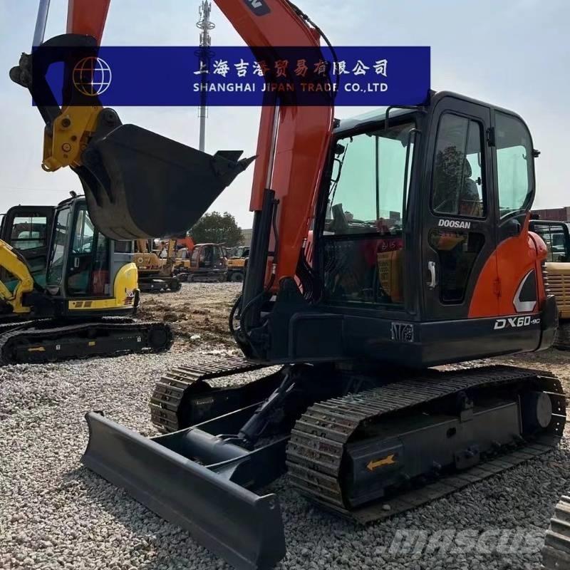 Doosan DX 60-9C 소형 굴삭기 7톤 미만