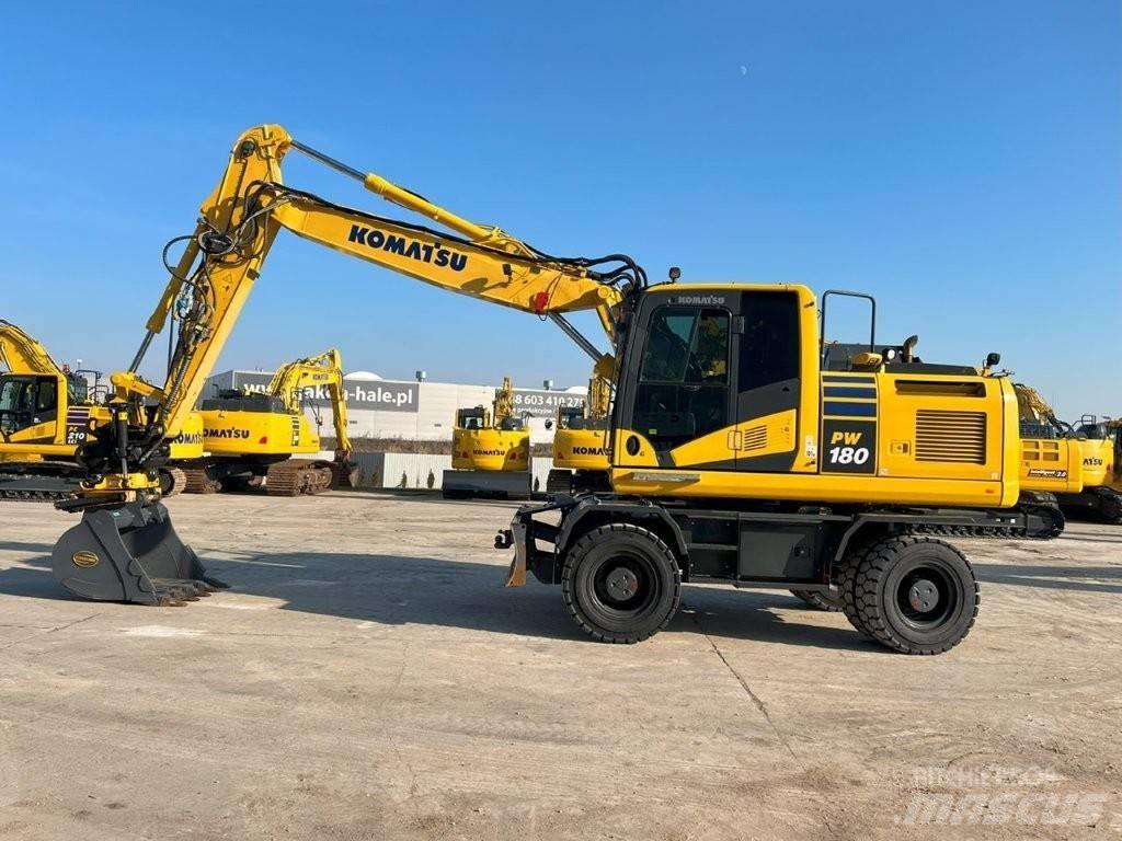 Komatsu PW 180-11  휠 굴삭기