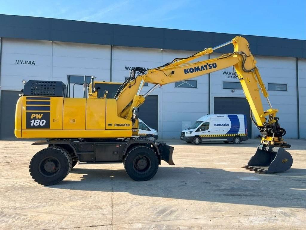 Komatsu PW 180-11  휠 굴삭기