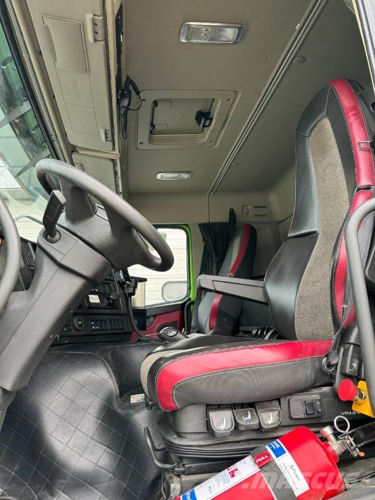 Volvo FM 8*4 덤프 트럭