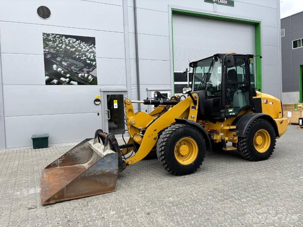 CAT 908 M  휠로우더