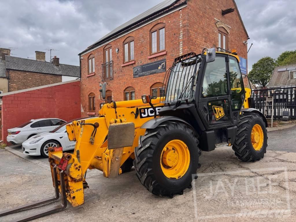 JCB 535-125 텔러 핸들러