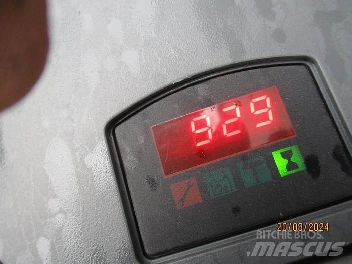 BT LWE 160 경량 리프터