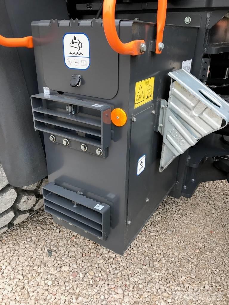Develon DL 320-7  휠로우더