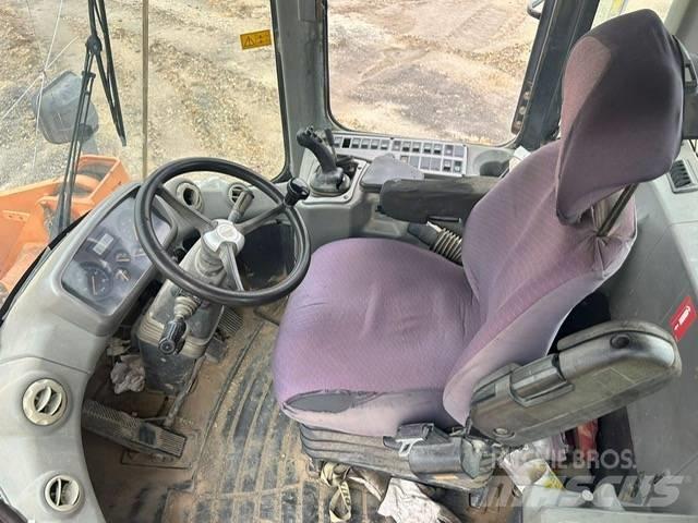 Doosan DL 300  휠로우더