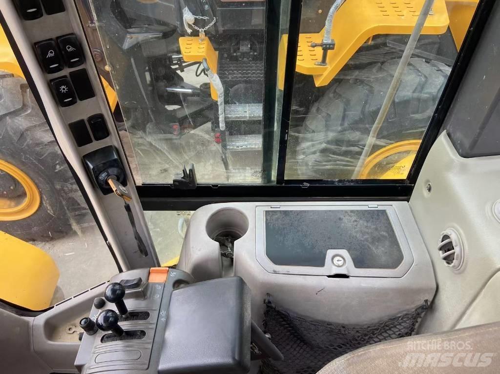 Volvo L 105  휠로우더