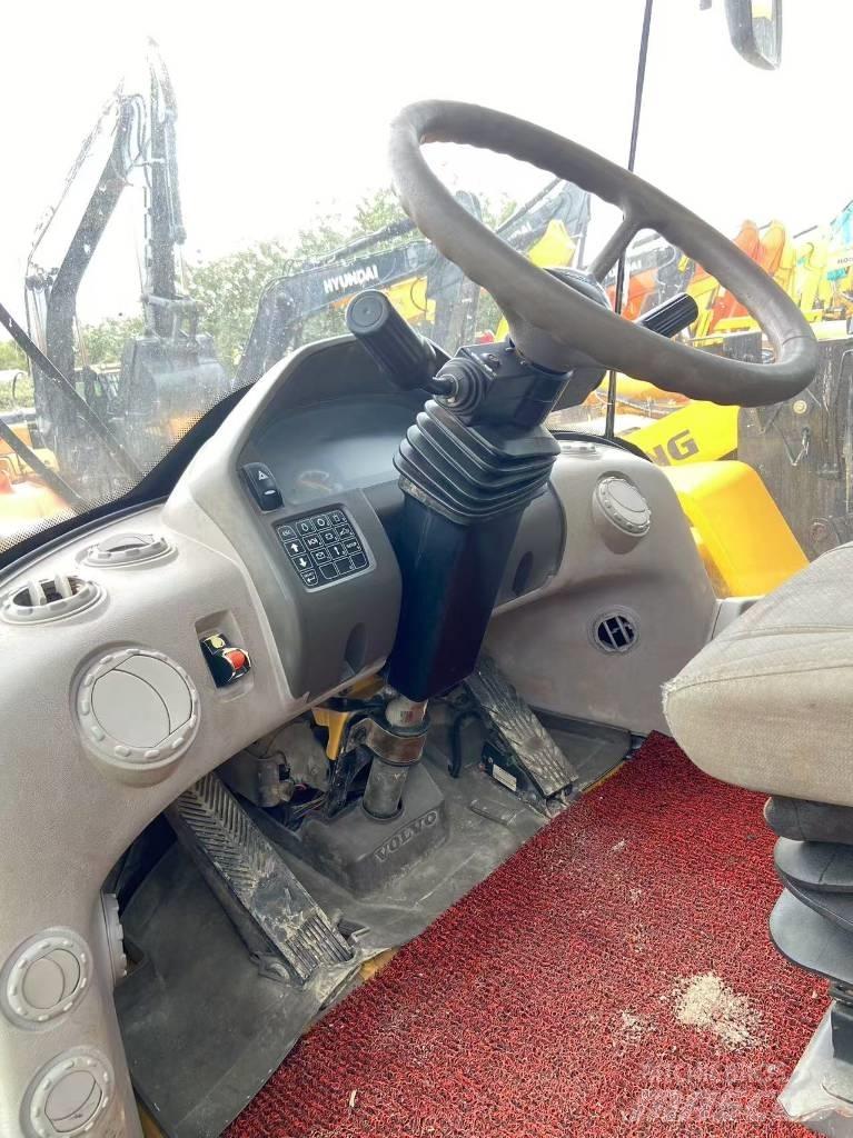 Volvo L 105  휠로우더
