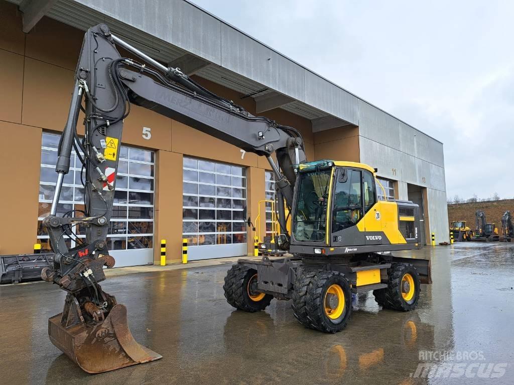 Volvo EW180E  휠 굴삭기