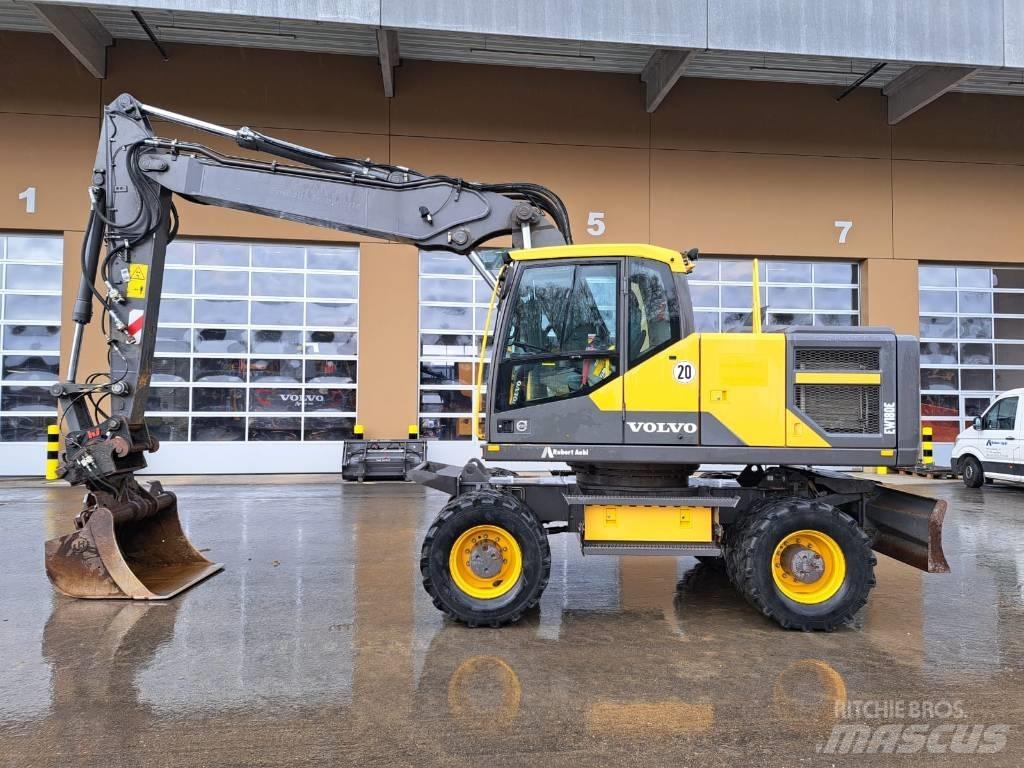 Volvo EW180E  휠 굴삭기