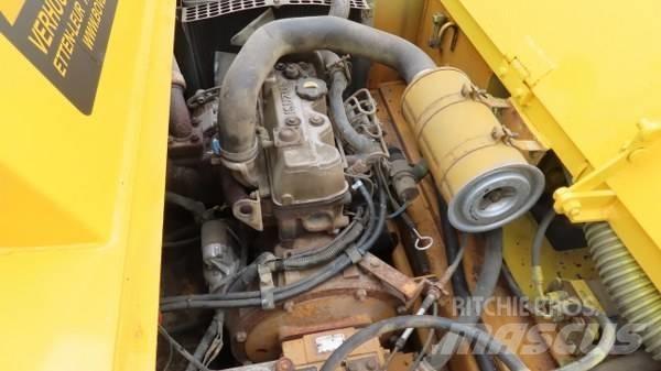 Sakai TS 160 공기 타이어 롤러