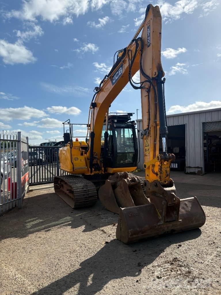 JCB JS 130 LC 대형 굴삭기 29톤 이상