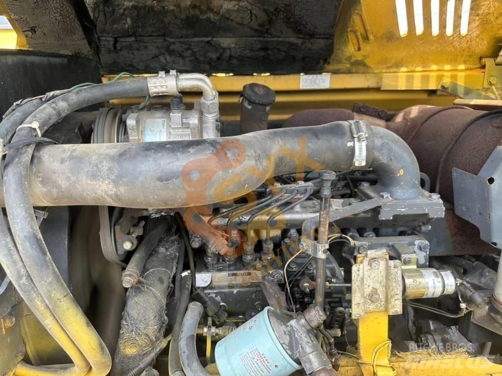 Komatsu PC 60 대형 굴삭기 29톤 이상