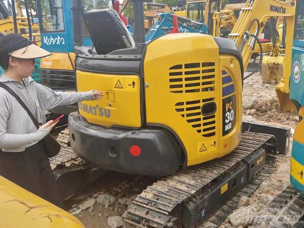 Komatsu PC 30 소형 굴삭기 7톤 미만