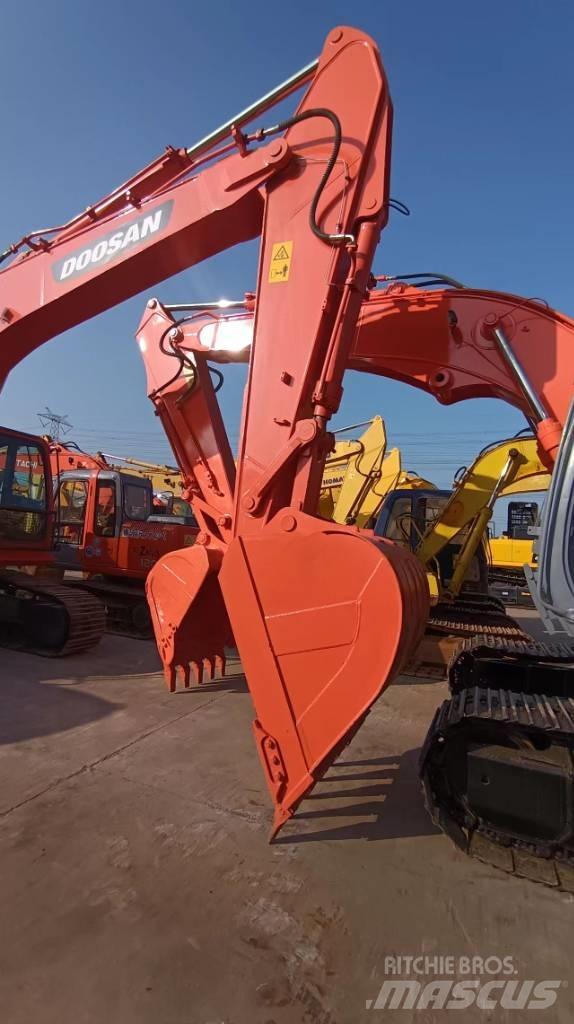 Doosan DX 300 LC 대형 굴삭기 29톤 이상
