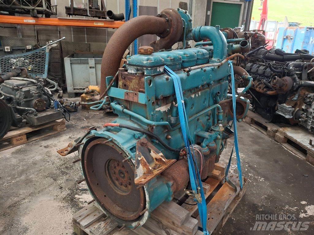 Volvo TD100A 엔진