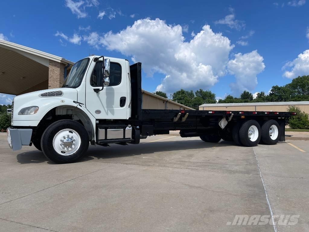 Freightliner M 106 플랫베드/드롭사이드 트럭