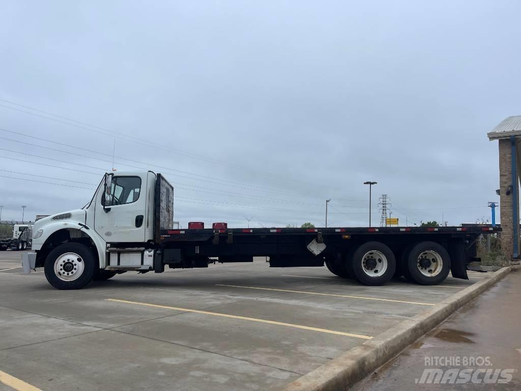 Freightliner M 106 플랫베드/드롭사이드 트럭