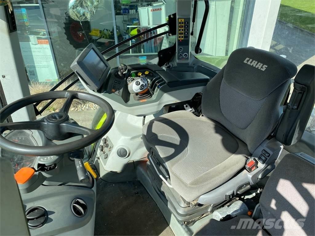 CLAAS AXION 810 트랙터