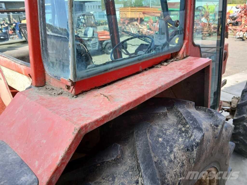 Renault 781-4 트랙터