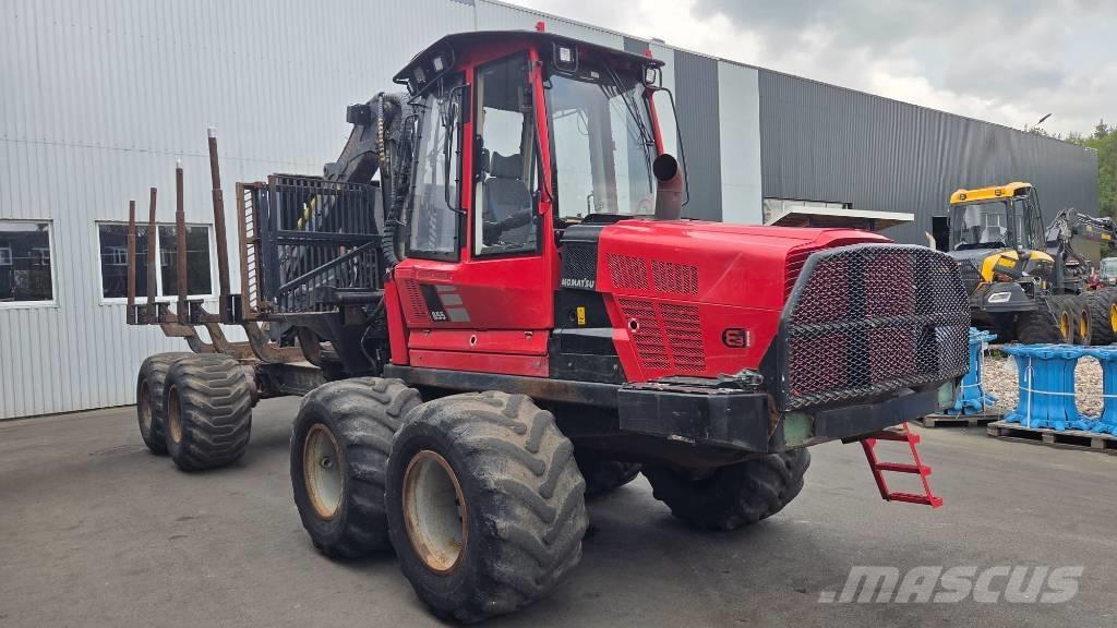 Komatsu 855 원목 포워더