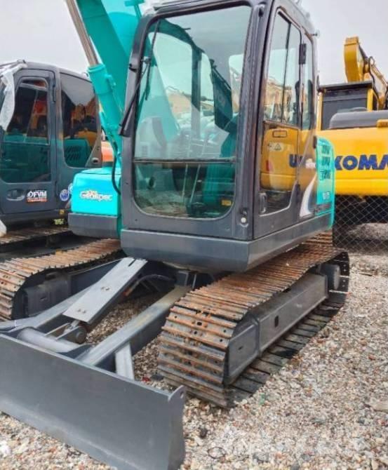 Kobelco SK 75 SR 중형굴삭기 7톤-28톤