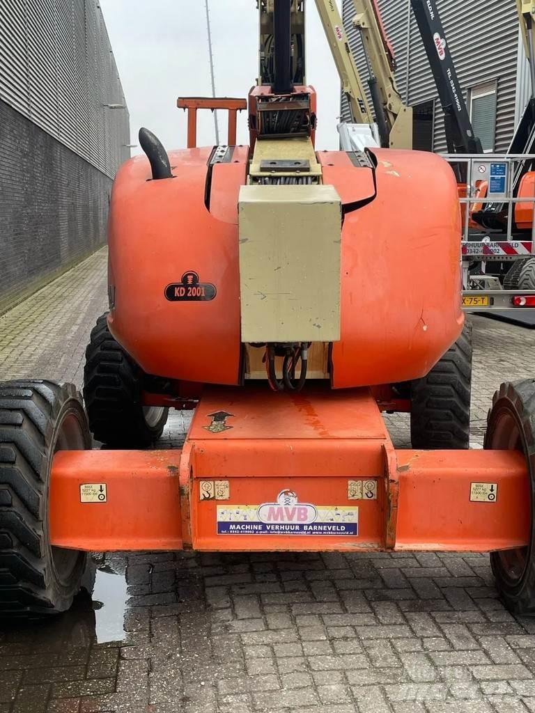 JLG 600AJ 견인식 전동이동 리프트