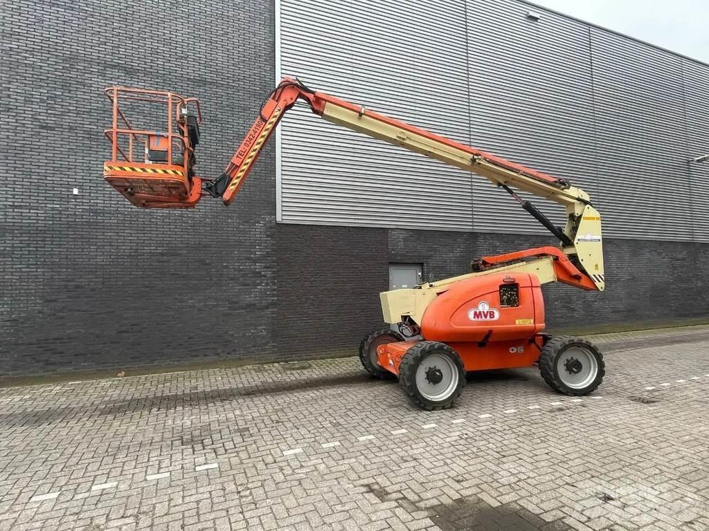 JLG 600AJ 견인식 전동이동 리프트
