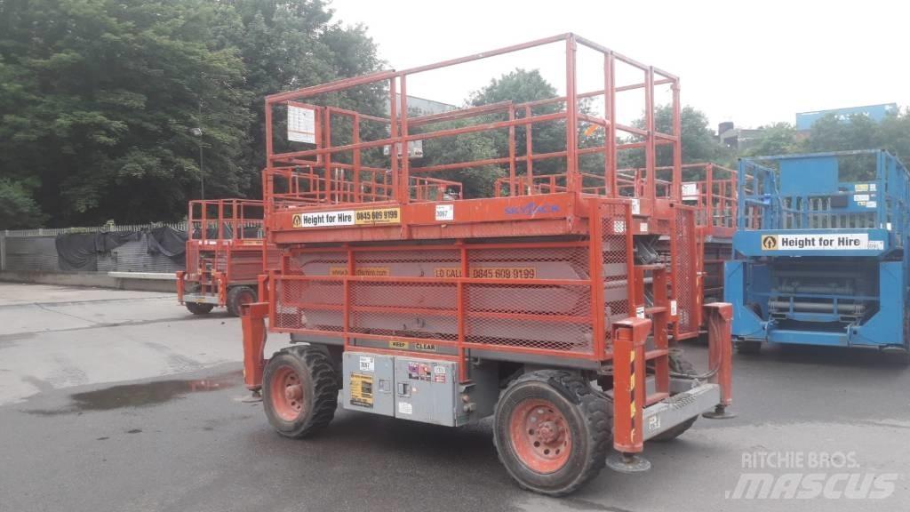 SkyJack SJ 7135 RT 가위형 리프트