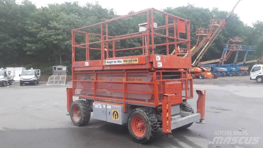 SkyJack SJ 7135 RT 가위형 리프트