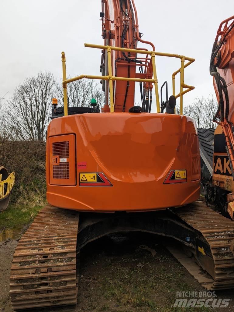 Hitachi ZX225US-7 대형 굴삭기 29톤 이상